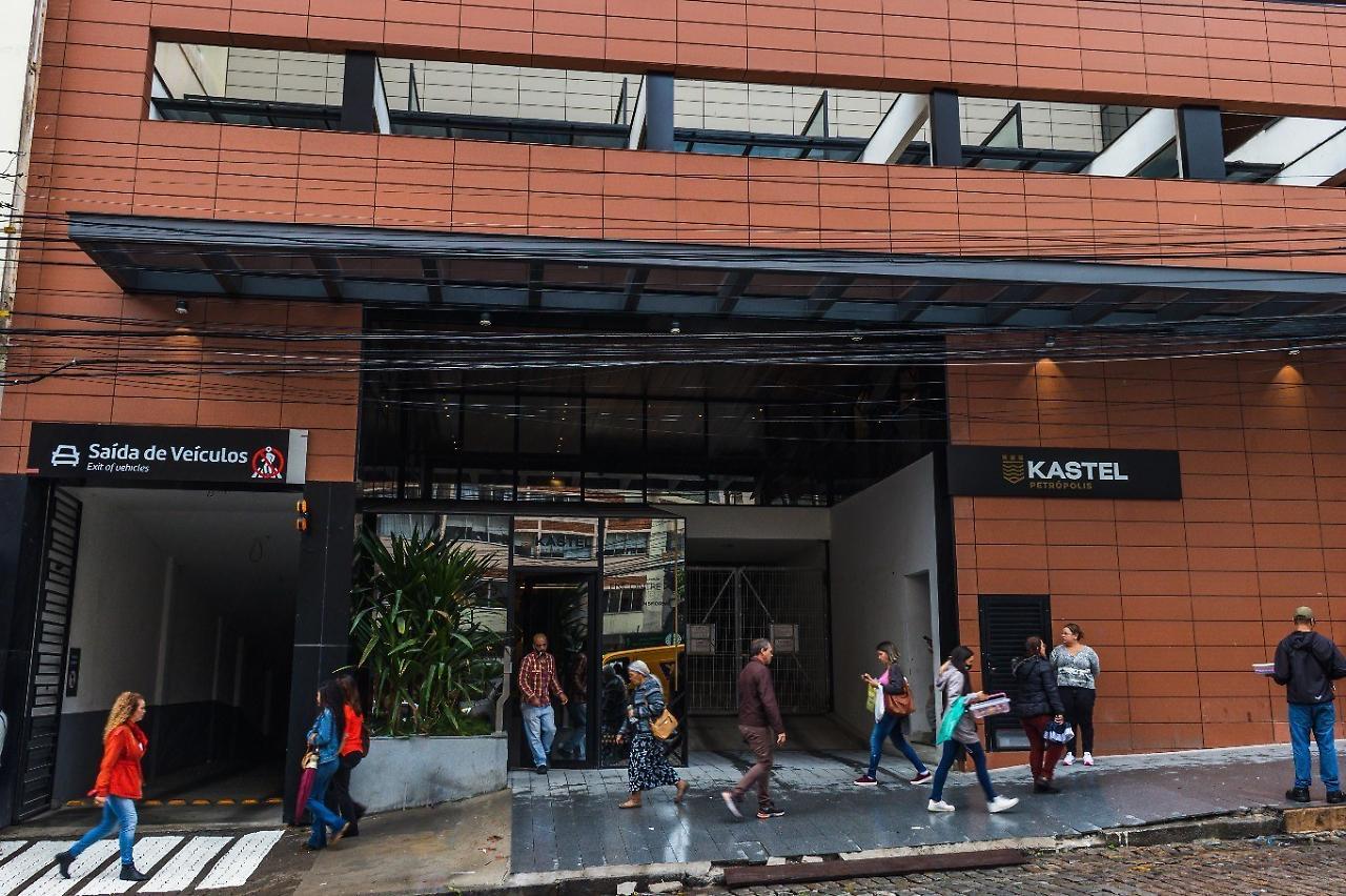 Kastel Petropolis Hotell Exteriör bild