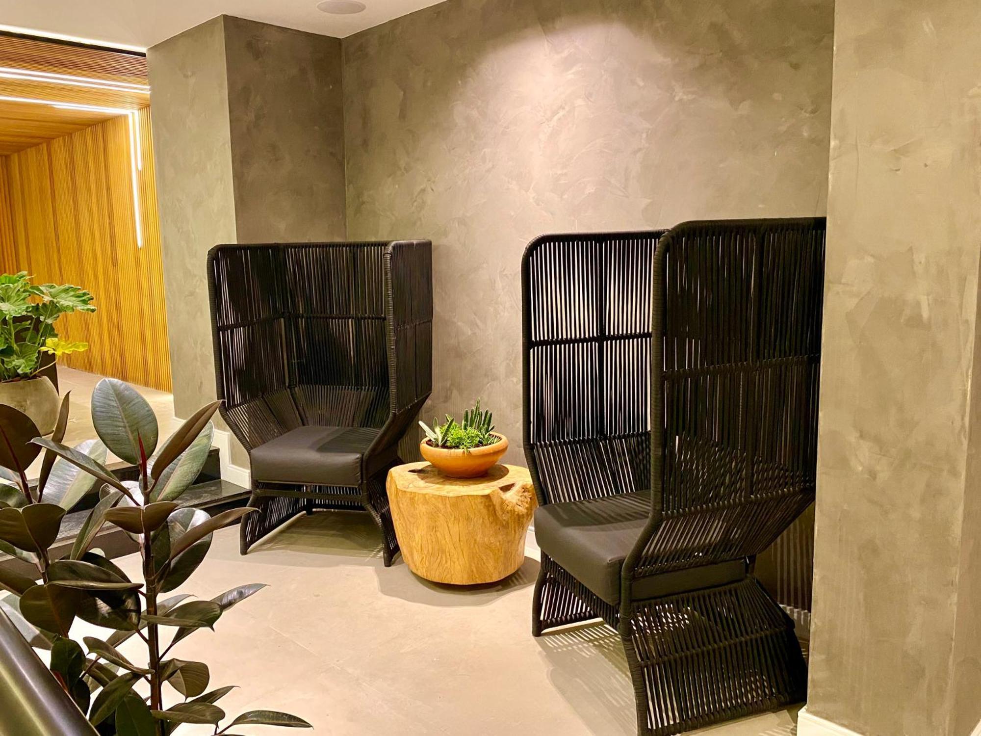 Kastel Petropolis Hotell Exteriör bild