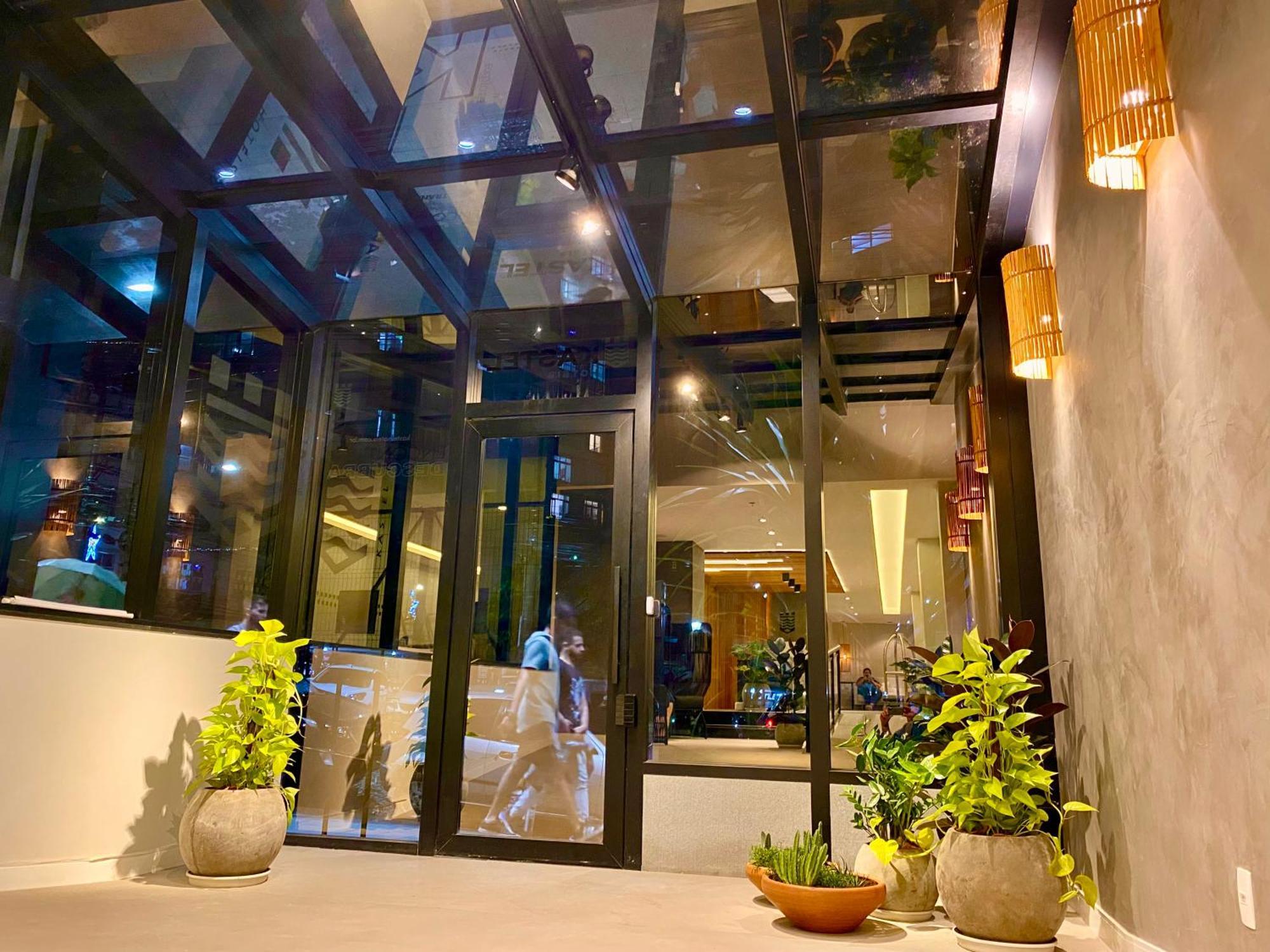 Kastel Petropolis Hotell Exteriör bild