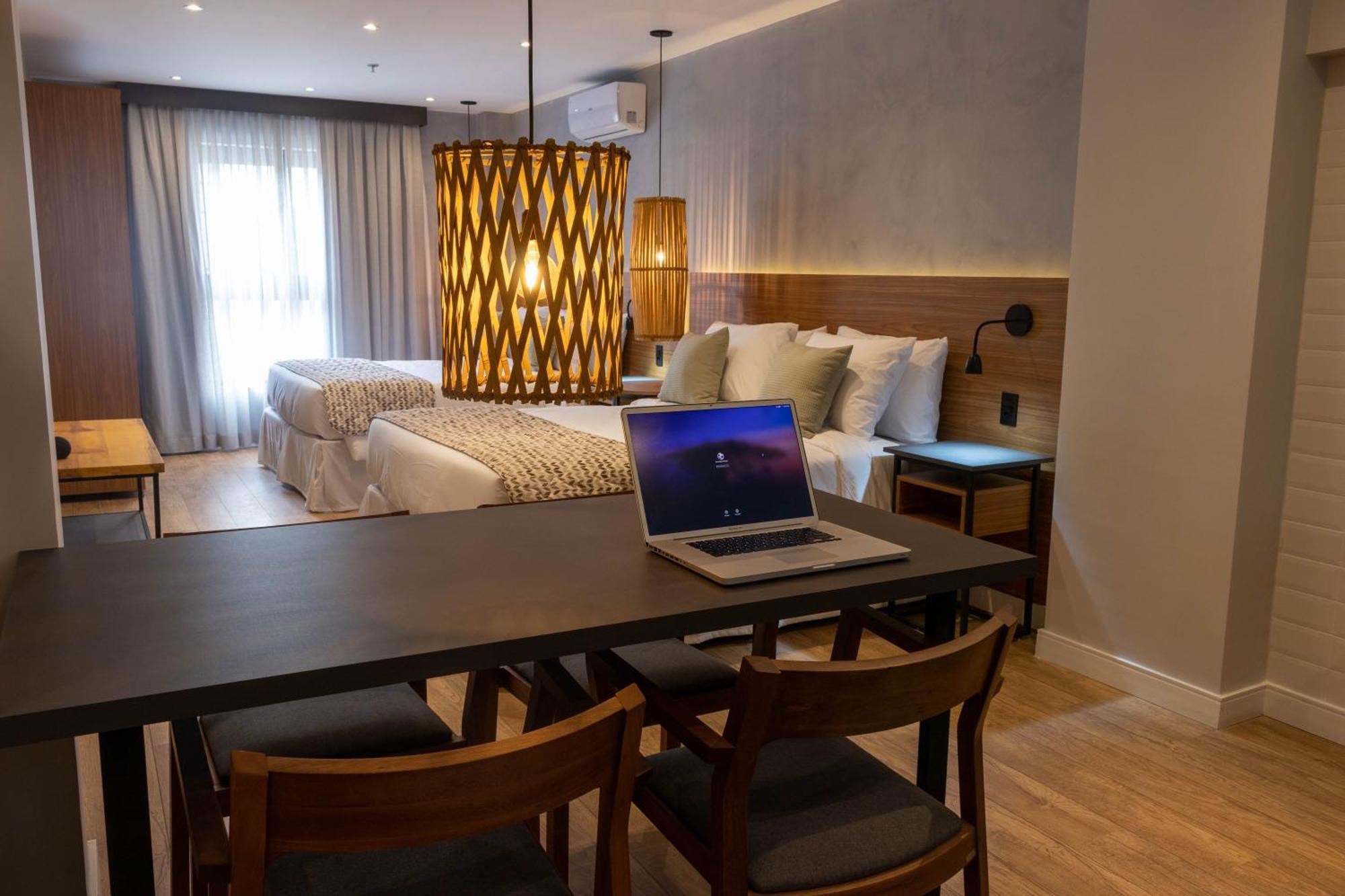 Kastel Petropolis Hotell Exteriör bild